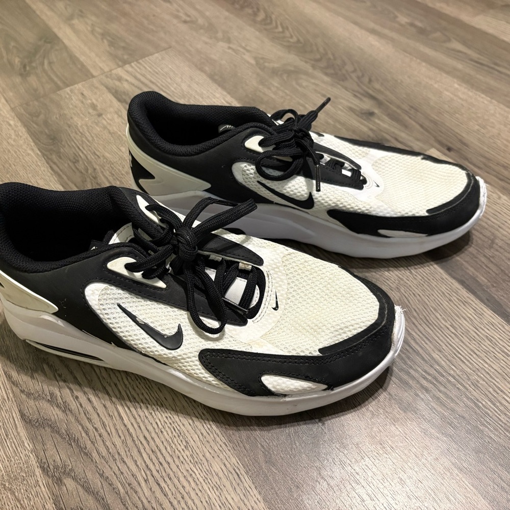 Nike AIR one Black and white Athletic Shoes